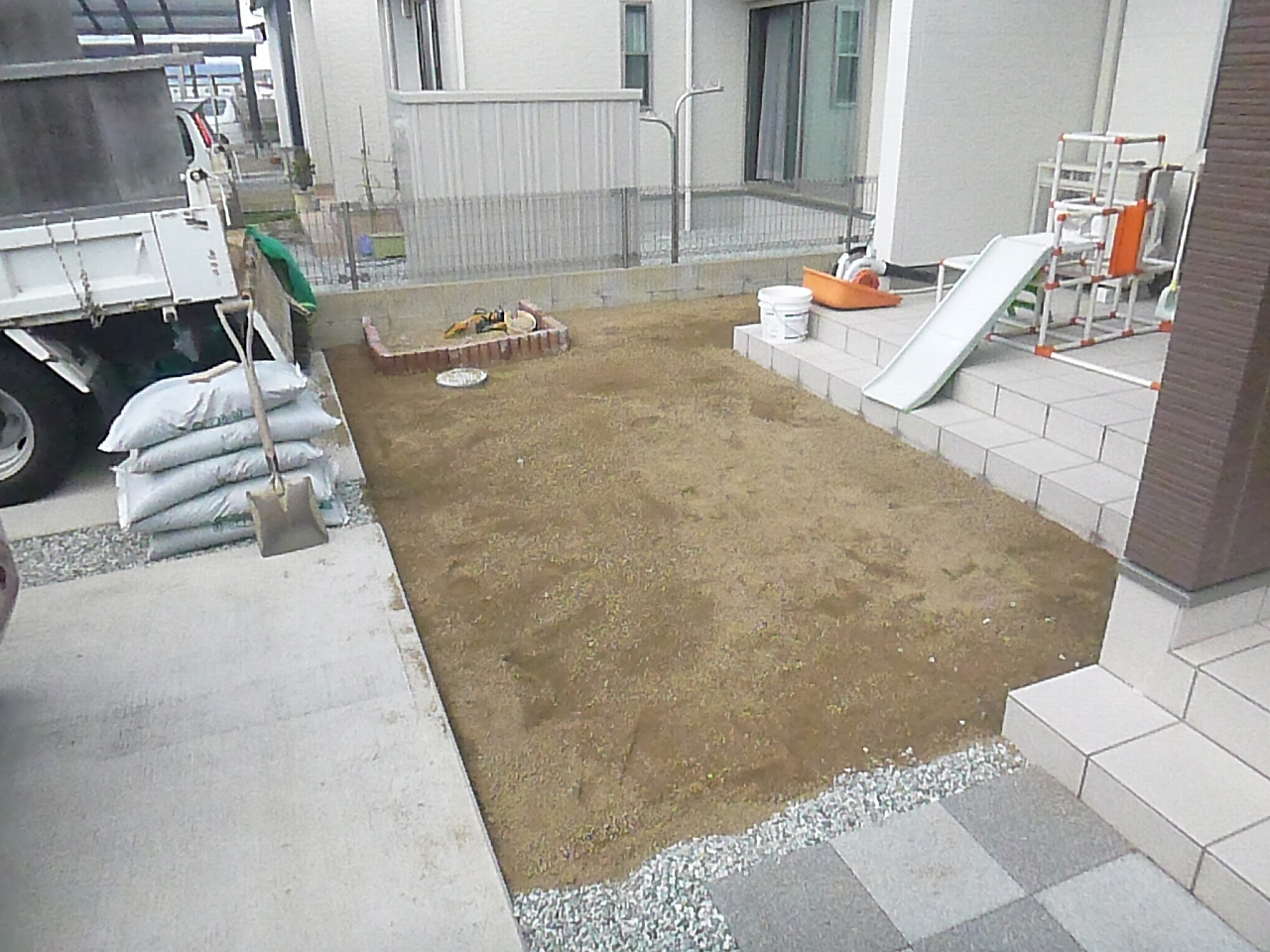 4 真砂土敷完了