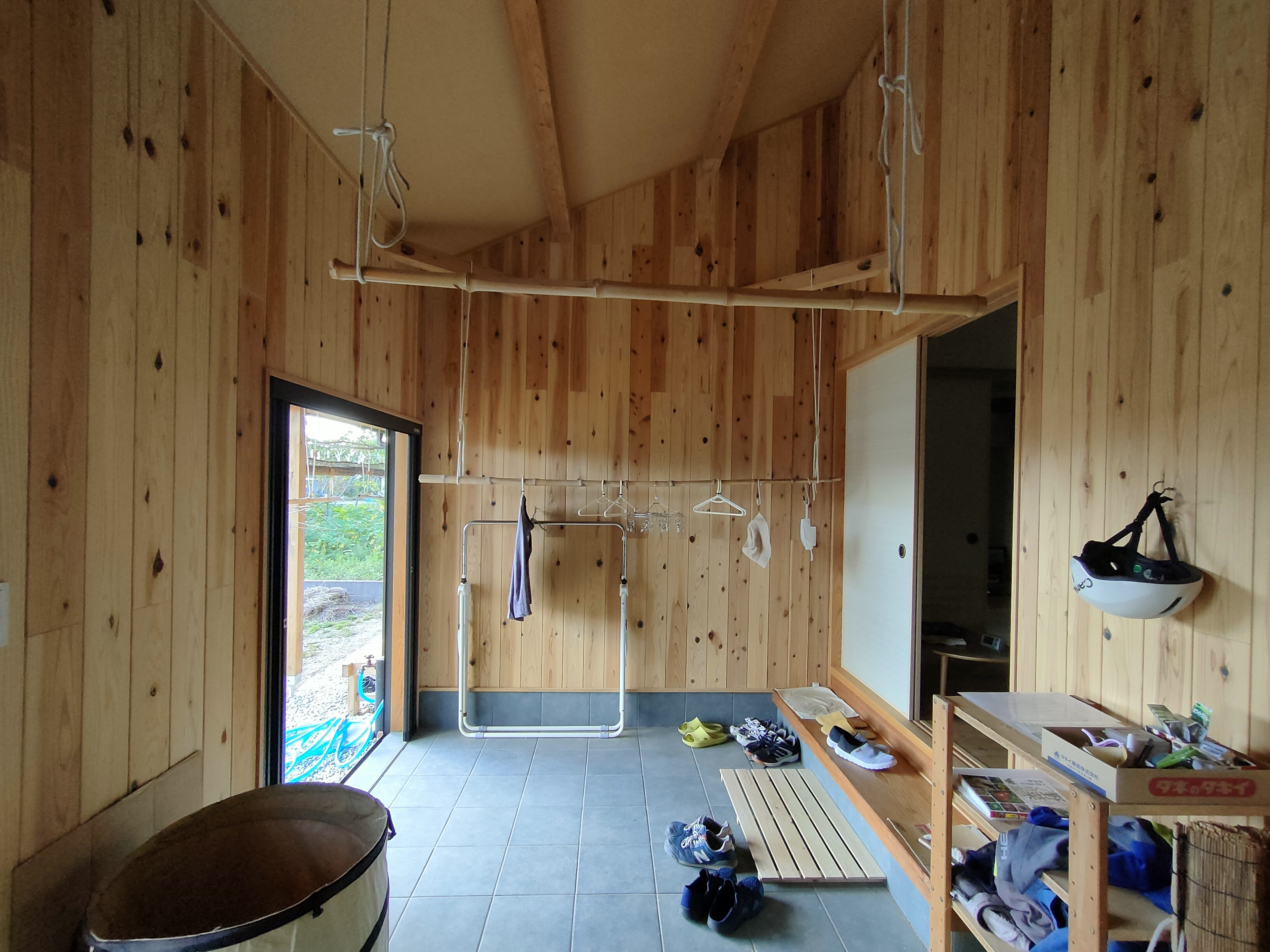 <a href=/interview/interview-y1-2>【NEW】お客様の声『土間と掘りごたつのある平屋』をアップしました</a>