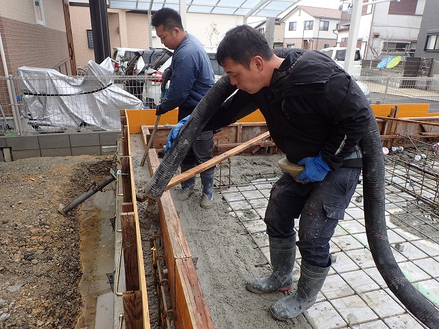 材木の墨付け