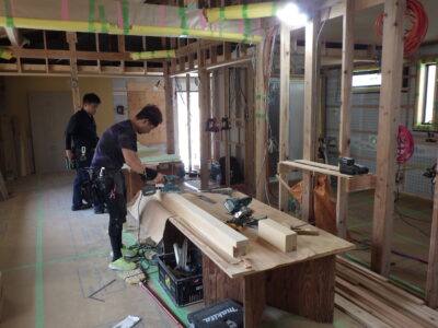 新築　壁ボード張り工事中
